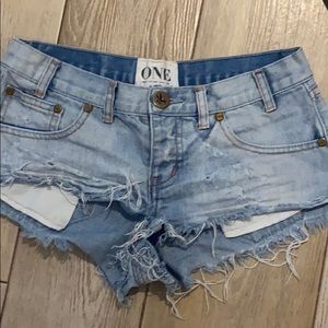 Light wash blue One teaspoon Bandit Jean shorts